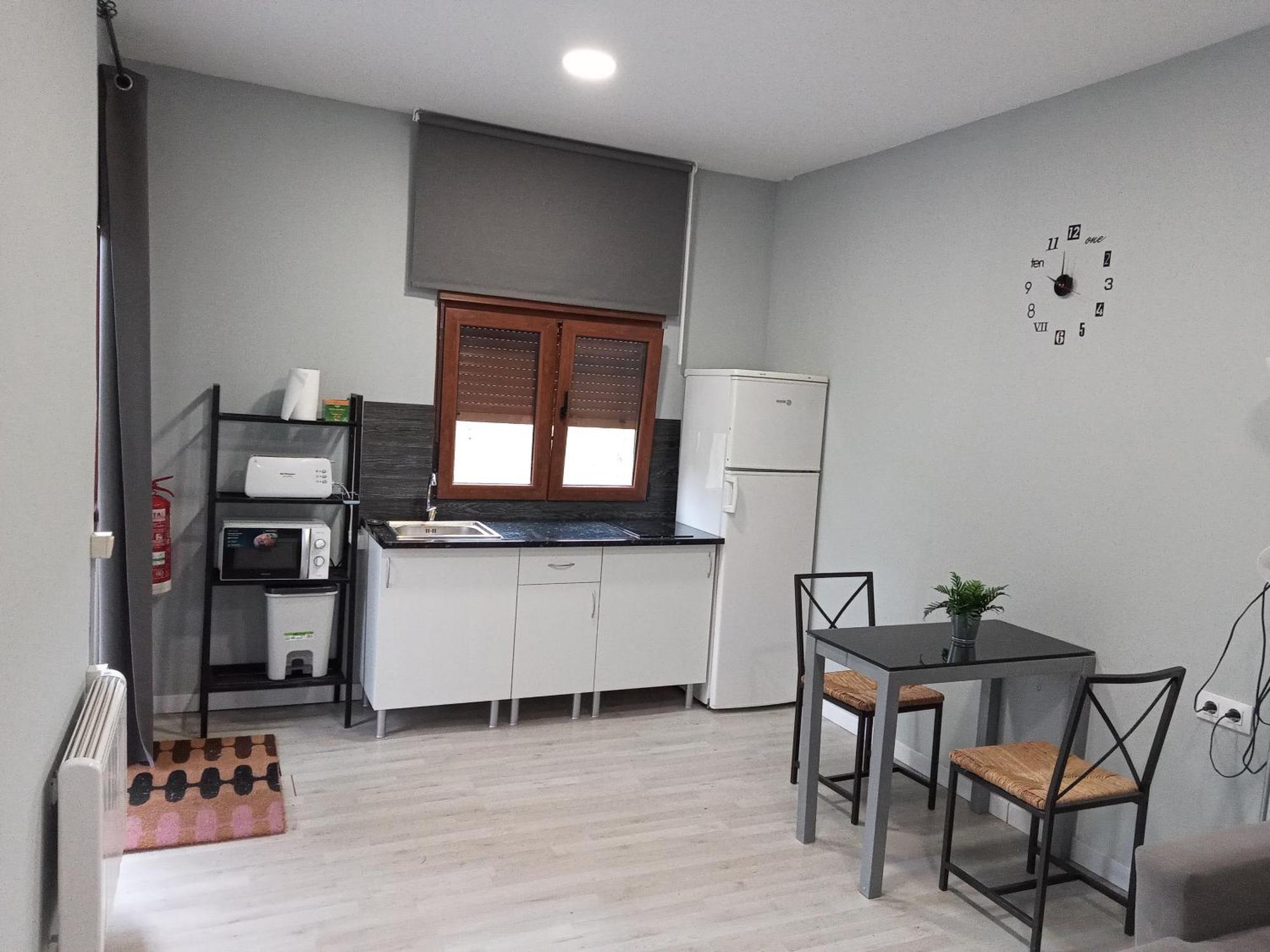 Estudios El Puntual De Ромильо Экстерьер фото